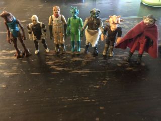 VINTAGE STAR WARS ACTION FIGURES WITH DARTH VADER CASE.  53 CHARACTERS 67 TOTAL. 10