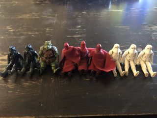 VINTAGE STAR WARS ACTION FIGURES WITH DARTH VADER CASE.  53 CHARACTERS 67 TOTAL. 4