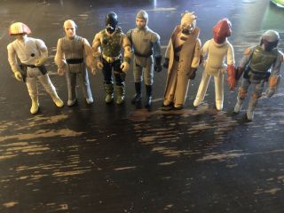 VINTAGE STAR WARS ACTION FIGURES WITH DARTH VADER CASE.  53 CHARACTERS 67 TOTAL. 6