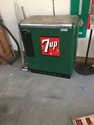 Vintage Ideal 55 7up 7 - Up 7 Up Machine Dispenser Cola Soda Pop