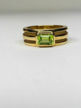 Tiffany & Co.  1995 Vintage Gold Band With Emerald Cut Peridot 18kt Size 8