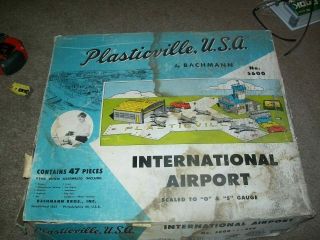 Vintage 1952 Plasticville 5600 " O " & " S " Scale International Airport Set