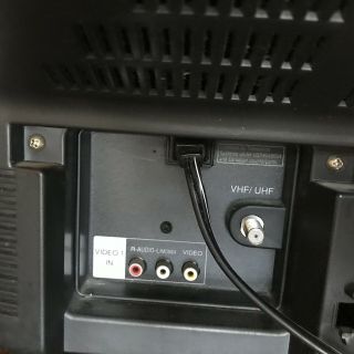 Vintage Sony Trinitron Video CRT Tube Monitor Retro Gaming Curved N64 Stereo AV 8