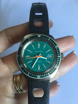 Rare Green Dial Vintage Waltham 17 Jewels Incabloc Diving Diver Stainless Watch