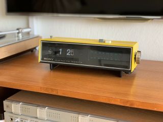 Vintage Sony 8fc - 69wa Solid State Digimatic Fm/am Flip Clock Radio.