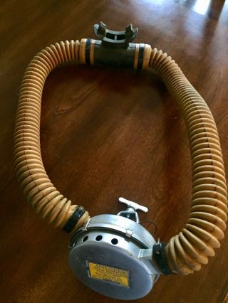 Vintage US Divers Mistral double hose scuba regulator Yellow OEM hoses 2