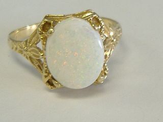 Vintage Solid 14 K Gold Natural Opal Ring Size 7.