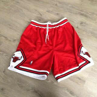 Vintage Game Chicago Bulls Nike Sz 44,  4 Length Long Shorts Team Issued