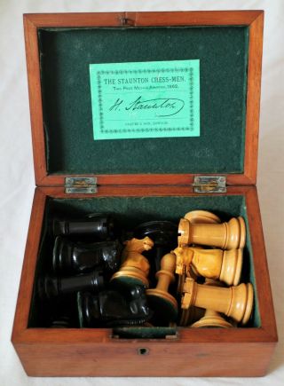 Boxwood & Ebony Jaques Staunton Chess Set 1880 - 1885 With Box & Key