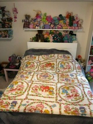 Vintage American Greetings Strawberry Shortcake Twin Size Bed Comforter Rare