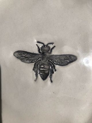 rae dunn Bee Plate 90’s Handmade Extreamly Rare 2