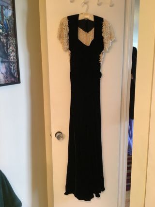 Black Silk Velvet Ivory Lace Evening Gown & Black Velvet Hat 1930s - 1940s