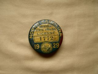 1929 North Carolina Non Resident Fishing License Badge Finback