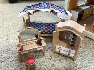 Lundby Vintage Dollhouse With Furniture And Dolls 8