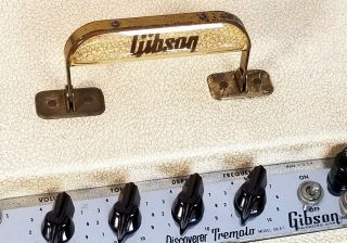 Vintage 1961 Gibson GA - 8T Discoverer amp,  1x12,  w/ tremolo.  Time - capsule minty 5