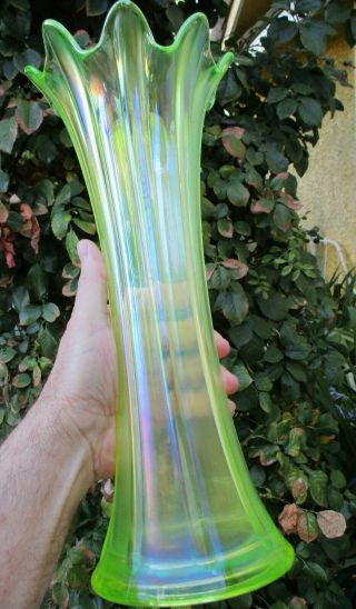 Rare Northwood Vaseline Midsize Thin Rib Vase
