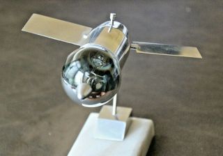 Soviet Space Station Vintage Souvenir Spacecraft Ussr Soyz Model Craft From Bulb