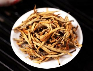 Supreme Organic Ancient Tree Golden Needles Dian Hong Yunnan Gold Black Tea 2