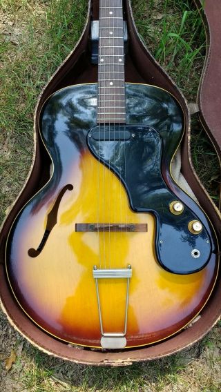 Vintage 1962 Gibson ES 120T Sunburst With Case 11