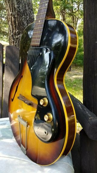 Vintage 1962 Gibson ES 120T Sunburst With Case 2