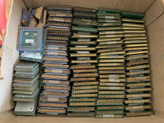4.  1kg Of Vintage Cpus For Gold Recovery,  Ceramic,  Intel,  Amd - 219 Cpus - 9lbs