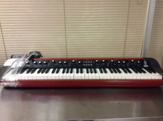 Korg Sv - 1 73 Red Stage Vintage Portable Piano Keyboard