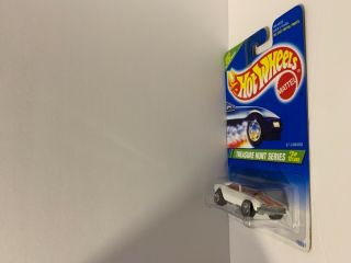 Hot wheels 1995 Treasure Hunt 67’ Camaro White 3/12 Rare 4