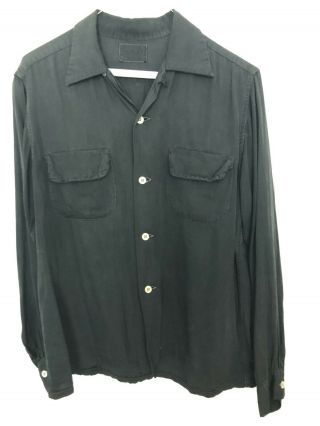 Vintage 1940s / 50s Men’s Brewster Black Rayon Shirt Size Medium