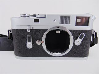 Vintage Leica M4 35mm Rangefinder Film Camera Body Only No.  1191530 2
