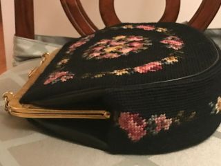 Vintage Dana David Inc Hand Stitched Needlepoint Floral Tapestry Purse 1940 ' s 8