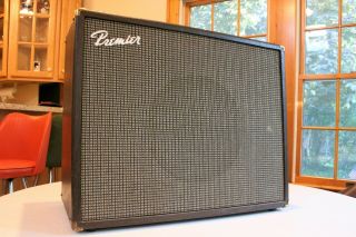 Premier 100r Vintage Guitar Amplifier Amp - Reverb And Tremolo - Near