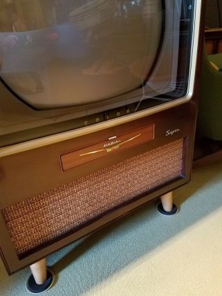 rebuilt vintage television set 50 ' s 1956 color roundie ctc - 5 RCA MCM TV 4
