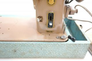 VINTAGE SINGER MODEL 306K HEAVY DUTY SEWING MACHINE WITH FOOT PEDAL RUNS 4
