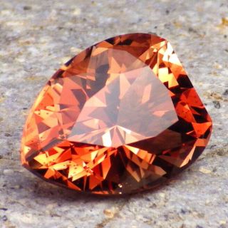 Red Oregon Sunstone 7.  13ct Flawless - Rare Gemstone - For Jewelry
