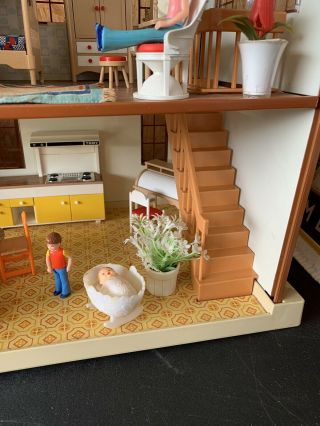 Vintage 1970 Tomy Smaller Homes And Garden Doll House And Furniture 8