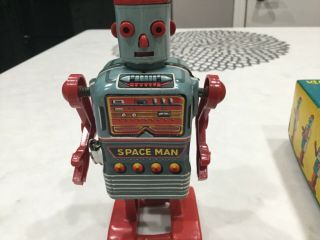 VINTAGE ROBOT SPACE MAN MECHANICAL WALKING LINEMAR JAPAN 1960s 2