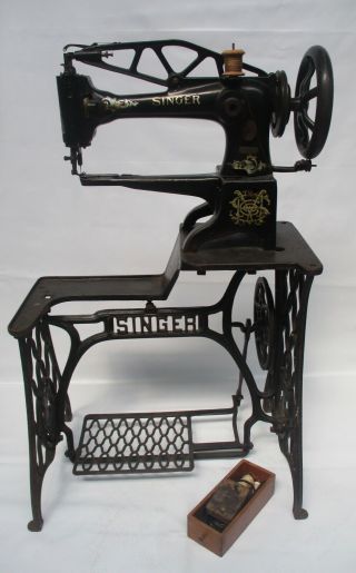 Singer Sewing Machine 29 - K51 Industrial Leather Cobbler 1923