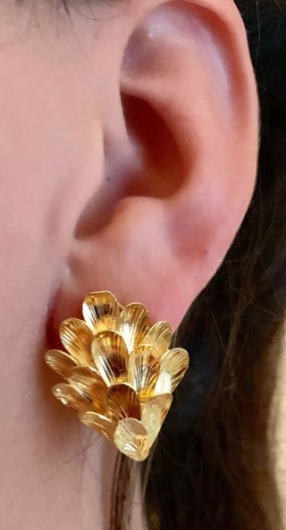 Vintage RARE Tiffany & Co 18k Yellow Gold Leaf Earrings Omega Back 7