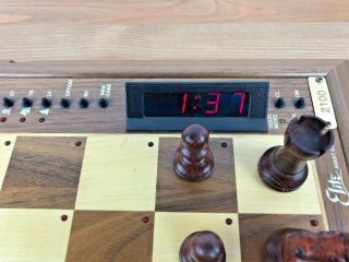 Fidelity International Elite Avant Garde 2100 Electronic Chess Set Vintage 3