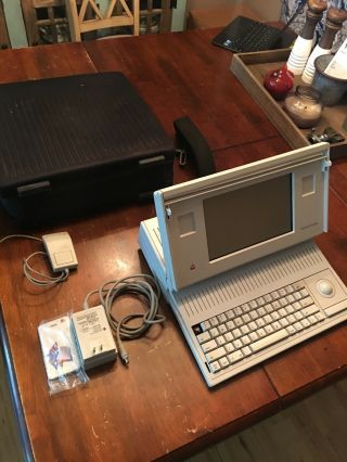 Apple Macintosh Portable M5120 Vintage Computer With Case,  Many