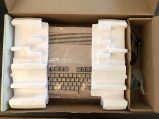 Vintage Commodore 128 Personal Home Computer - - 3