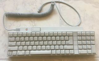 Apple Iigs Keyboard And Mouse Vintage Cosmetic