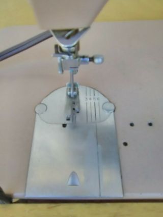 Singer Slant Needle Sewing Machine 404 Straight Stitch and vintage tabl 7