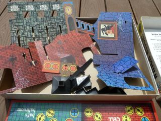 VTG 70s Milton Bradley WHICH WITCH? Halloween Haunted 3D Board Game 7