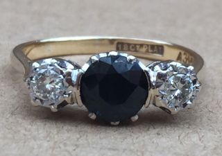 Vintage Sapphire & Diamond 18k Yellow Gold Ring Uk Size R Tcw 0.  20
