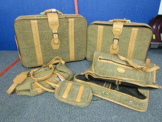 Vintage Fifth Avenue 5 Piece Tweed Luggage Set With Rolling Suitcase