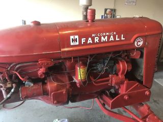 Vintage Farmall c International Harvester tractor 4