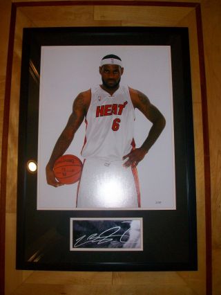 NBA MVP LEBRON JAMES SIGNED AND FRAMED 22X28 UPPER DECK AUTH.  L.  E.  OF 50 RARE 3