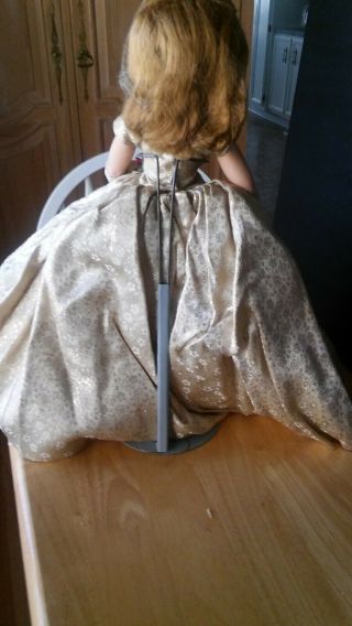 Madame Alexander Vintage 1960 Cissy Queen Elizabeth doll 2130 4