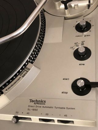 Vintage Technics SL - 1950 Turntable (Fully Functional) - Pristine - 8